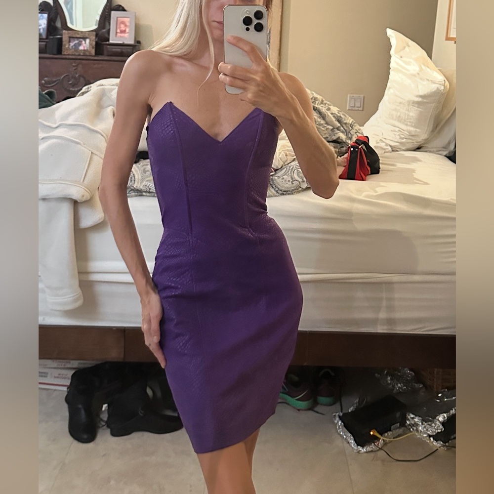 💟 80’s strapless leather dress
